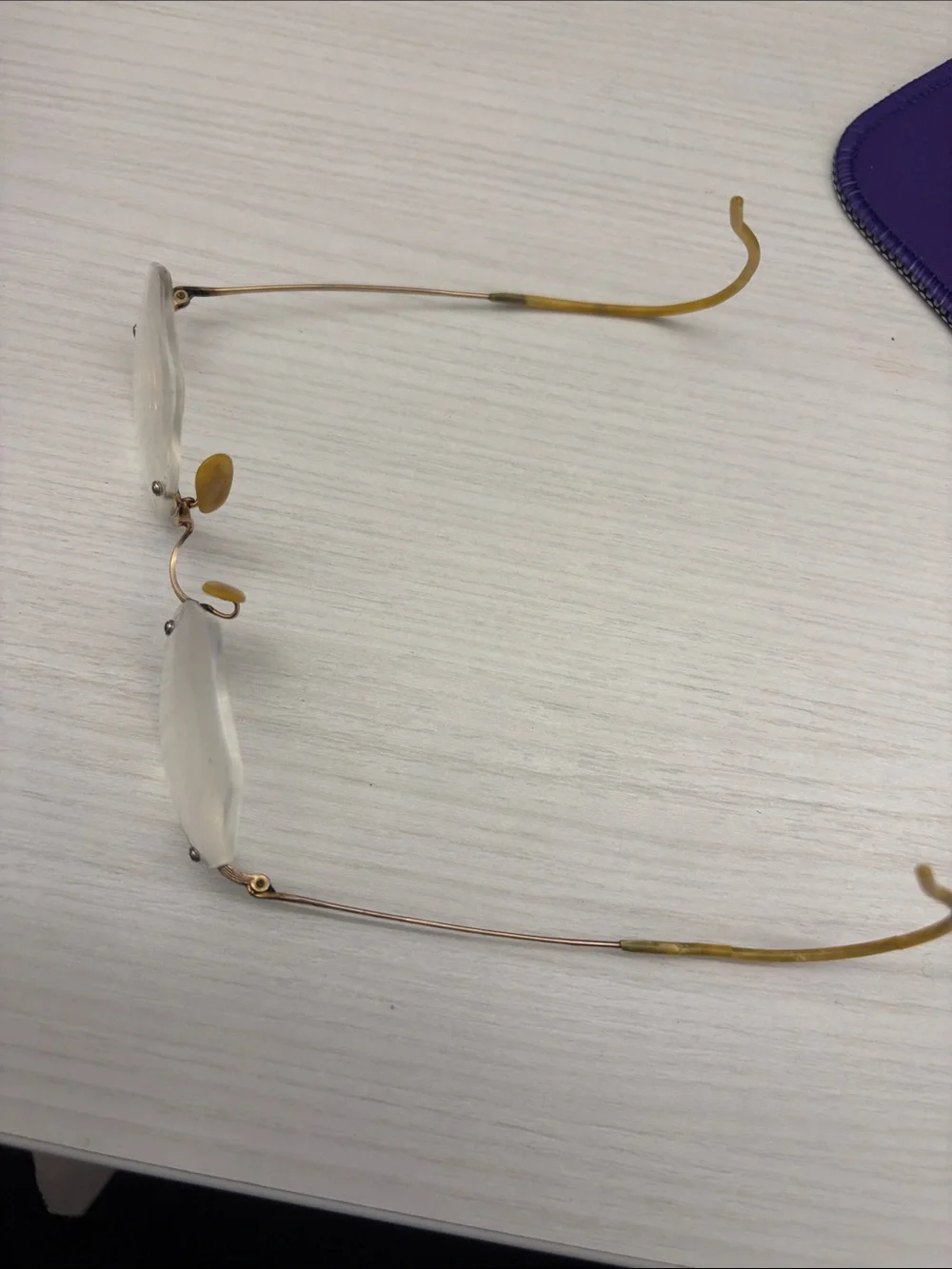 Vintage Shuron Gold-Tone Rimless Eyeglass Bridge